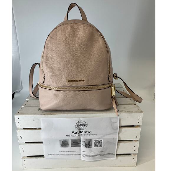 MICHAEL KORS, LARGE LIGHT PINK PEBBLED LEATHER BACKPACK - Picture 2 of 15